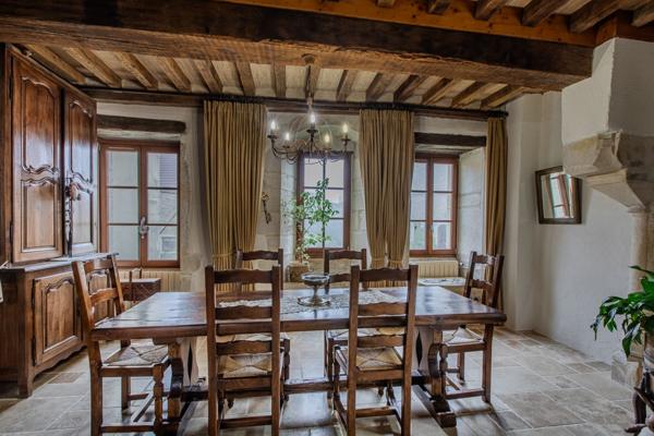 Vente Manoir Dijon 15 Pièces 650 m²