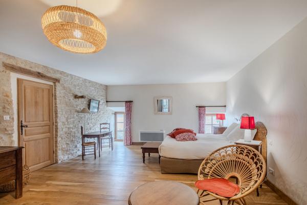 Vente Manoir Dijon 15 Pièces 650 m²