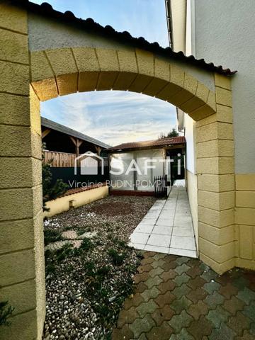 MAISON INDIVIDUELLE PLAIN PIEDS 3 CHAMBRES  SUR SOUS-SOL COMPLET AVEC GARAGE CUISINE D'ETE