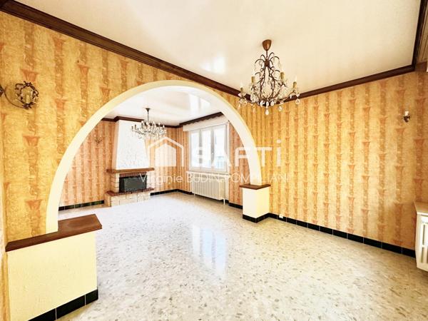 MAISON INDIVIDUELLE PLAIN PIEDS 3 CHAMBRES  SUR SOUS-SOL COMPLET AVEC GARAGE CUISINE D'ETE