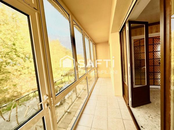 MAISON INDIVIDUELLE PLAIN PIEDS 3 CHAMBRES  SUR SOUS-SOL COMPLET AVEC GARAGE CUISINE D'ETE