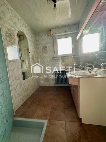 MAISON INDIVIDUELLE PLAIN PIEDS 3 CHAMBRES  SUR SOUS-SOL COMPLET AVEC GARAGE CUISINE D'ETE