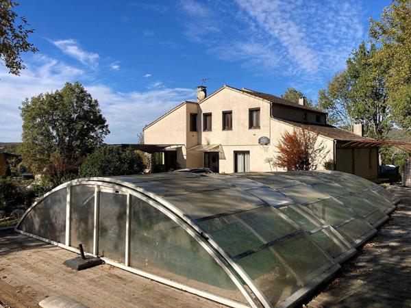 Maison avec piscine et studio indépendant