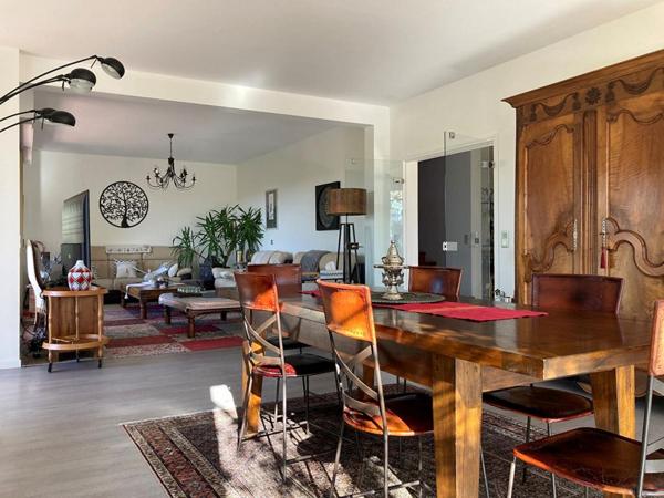 Maison avec piscine et studio indépendant