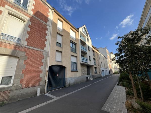 Rennes (35000) Garage fermé et sécurisé