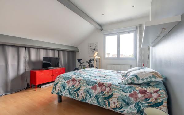 Maison à vendre    5 pièces • 190 m2 Pontault-Combault