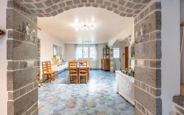 Maison à vendre    5 pièces • 190 m2 Pontault-Combault