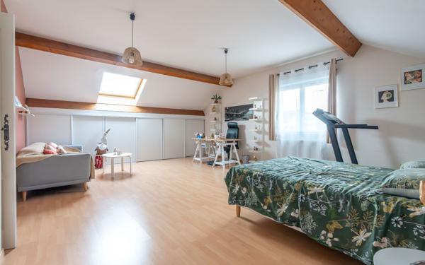 Maison à vendre    5 pièces • 190 m2 Pontault-Combault