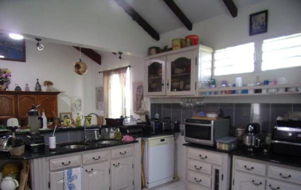 ANSE BERTRAND - MAISON A VENDRE DE TYPE T3 AVEC APPARTEMENT DE TYPE T3