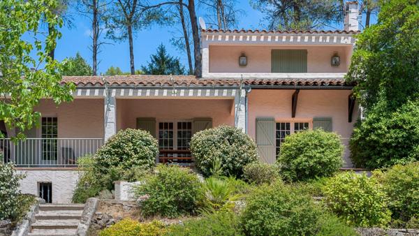 Vente Maison provençale de luxe Draguignan 6 Pièces 178 m²
