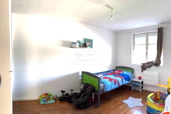 Maison au coeur du village, terrain non attenant