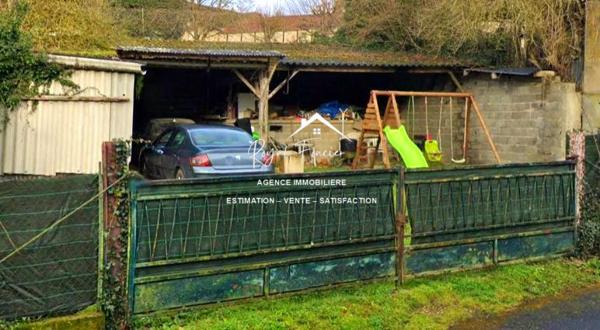 Maison au coeur du village, terrain non attenant