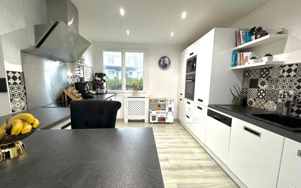 Maison à vendre    6 pièces •  Plouzané