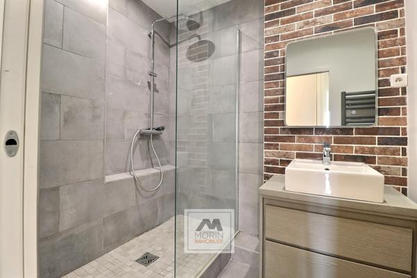 BORDEAUX CAUDÉRAN – à vendre appartement traversant avec ascenseur, 4 chambres, terrasse et garage