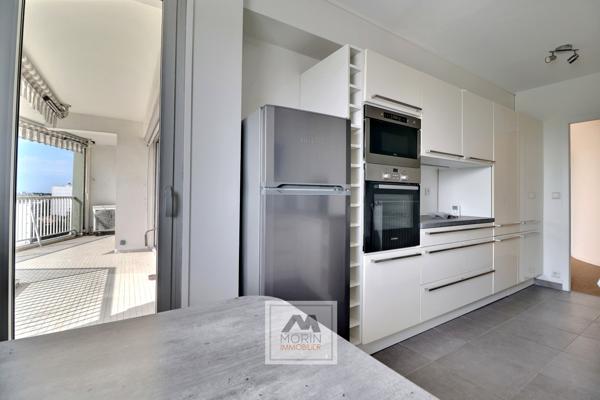 BORDEAUX CAUDÉRAN – à vendre appartement traversant avec ascenseur, 4 chambres, terrasse et garage