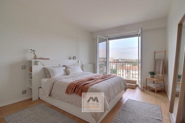 BORDEAUX CAUDÉRAN – à vendre appartement traversant avec ascenseur, 4 chambres, terrasse et garage