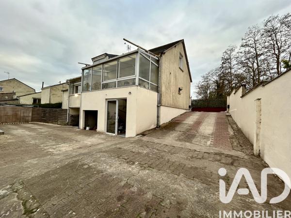 Maison à vendre 4 pièces 124 m² Saumur