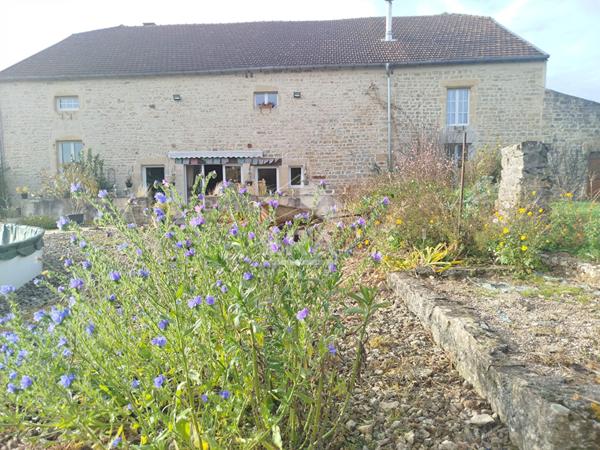 Maison Preigney 15 pièce(s) 400 m2