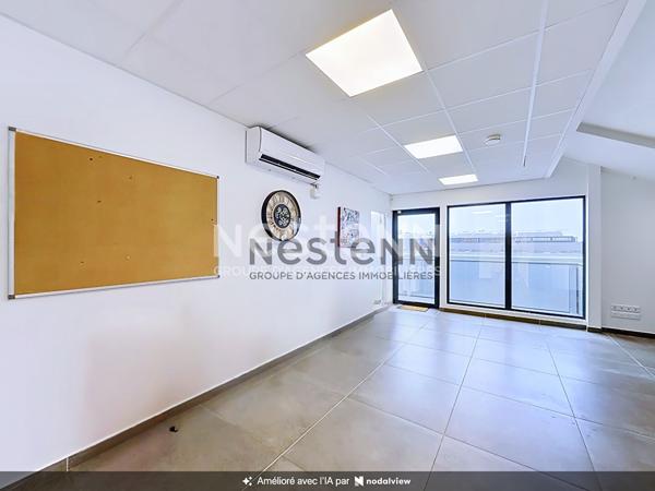 A LOUER LOCAL PROFESSIONNEL DE 62m2 A JARRY MOUDONG SUD