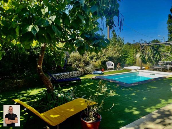 Maison Saint Maximin La Sainte Baume 7 pièce(s) 130 m2