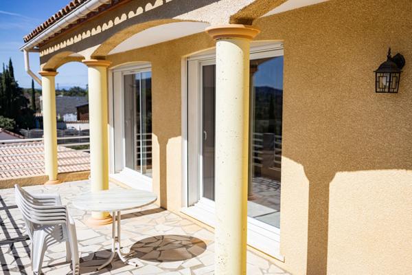 Maison individuelle de 127m² avec vue dégagée - garage de 106m²