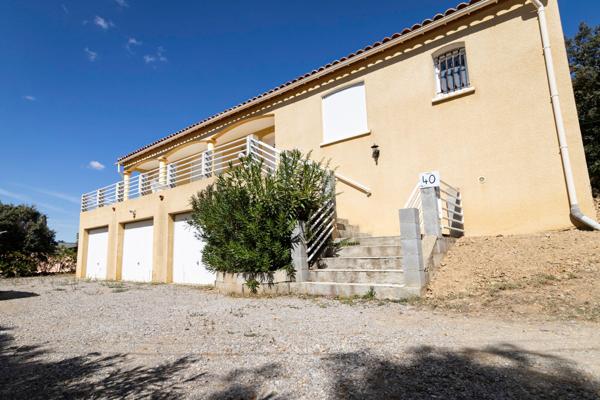 Maison individuelle de 127m² avec vue dégagée - garage de 106m²