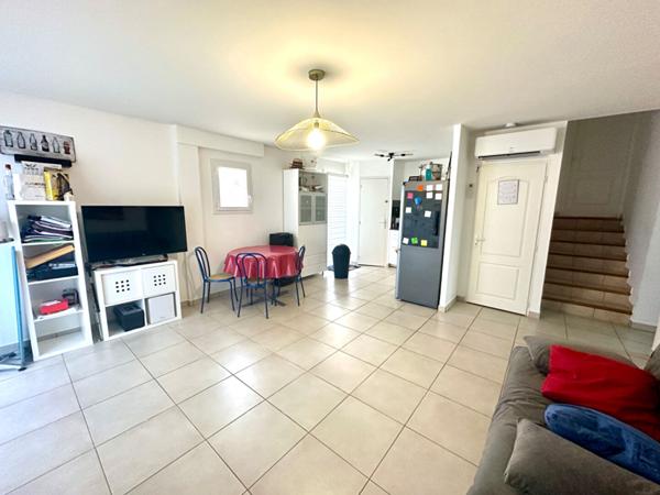 Mèze Villa T4 + appartement T2