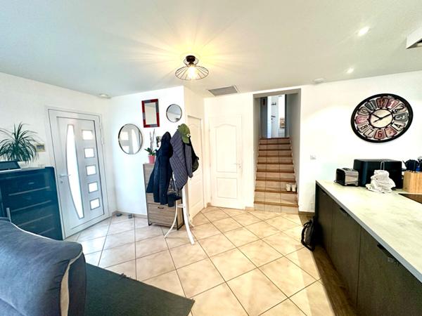 Mèze Villa T4 + appartement T2