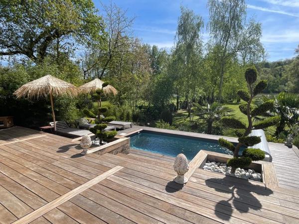 Élégante villa de style Mansard, au bord de l'eau, en Seine-et-Marne