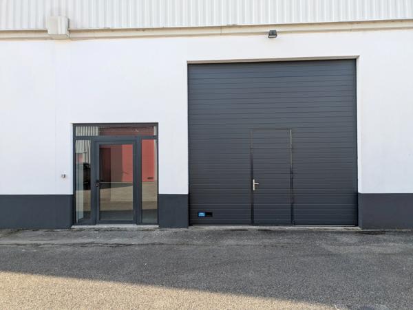 Local/bureau à louer CHAMBERY (73) 242 m²