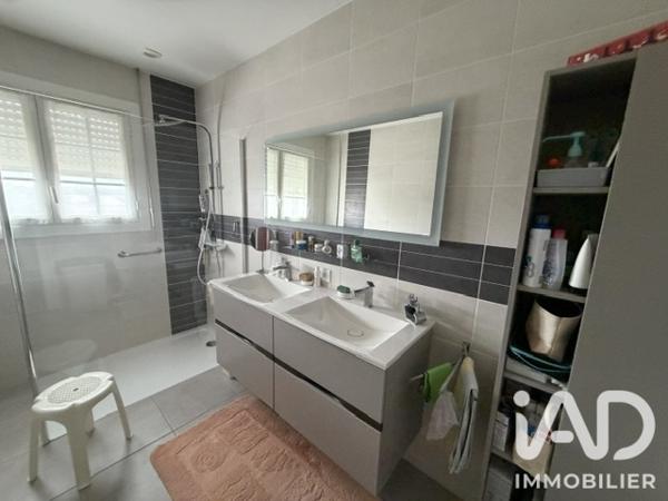 Maison à vendre 5 pièces 141 m² Chauray