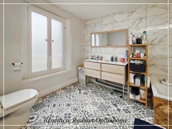 APPARTEMENT DE CHARME – 85 m² – CŒUR DE VILLE – PROCHE GARE- ST JUST EN CHAUSSEE