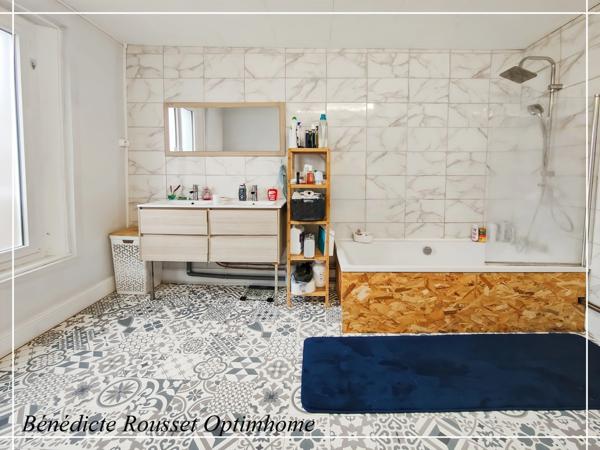 APPARTEMENT DE CHARME – 85 m² – CŒUR DE VILLE – PROCHE GARE- ST JUST EN CHAUSSEE
