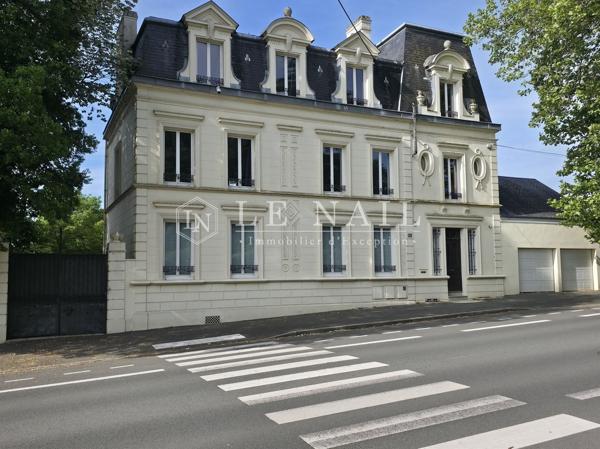 Bel Hôtel particulier XIXe rénové, avec jardin, aux portes du Perche Sarthois