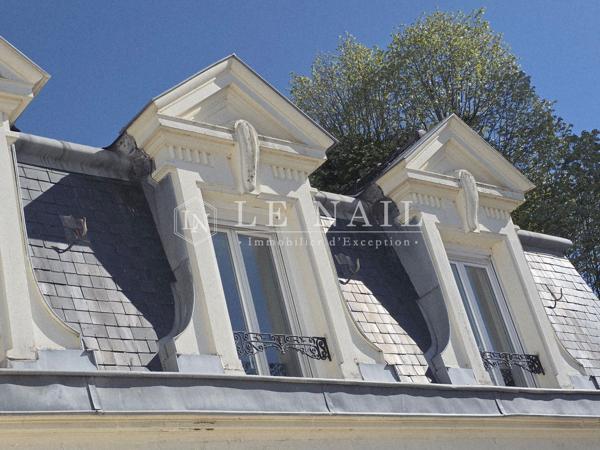 Bel Hôtel particulier XIXe rénové, avec jardin, aux portes du Perche Sarthois