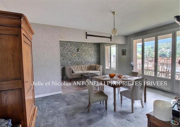 Saint Etienne Terrenoire 42100 appartement 70m² 2 chambres et cave