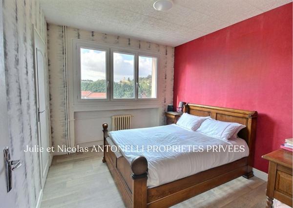 Saint Etienne Terrenoire 42100 appartement 70m² 2 chambres et cave