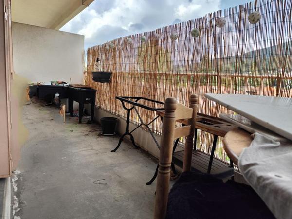 Saint Etienne Terrenoire 42100 appartement 70m² 2 chambres et cave