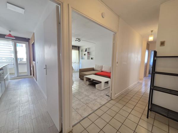 4 pièces - 3 chambres - cave et parking - RER A - ECOLES - COMMERCES