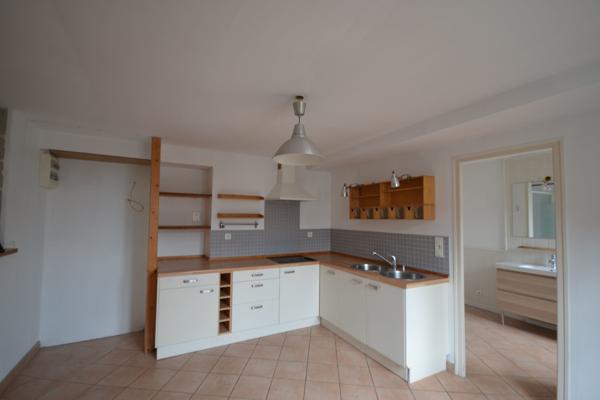 Location appartement 2 pièce(s) 64 m²