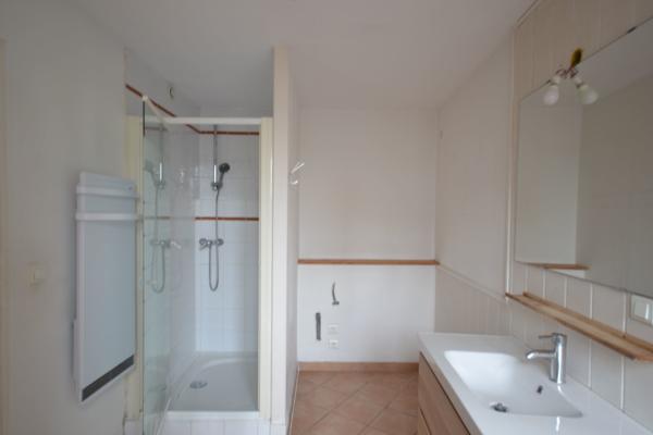 Location appartement 2 pièce(s) 64 m²