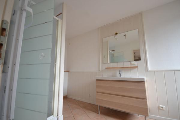 Location appartement 2 pièce(s) 64 m²