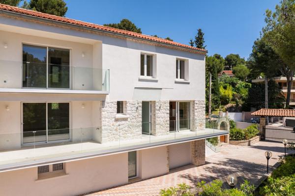 Vente Maison de luxe Cassis 6 Pièces 218 m²