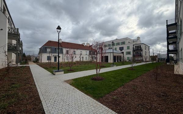 Appartement à louer    3 pièces •  Serris