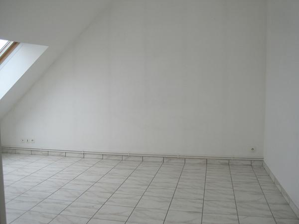 A LOUER APPARTEMENT CENTRE VILLE DE ST QUENTIN 02100