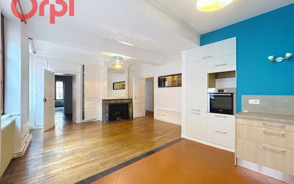 Appartement à vendre    3 pièces • 83,84 m2 Lyon 1