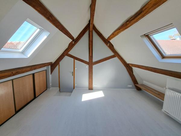 MAISON 6 CHAMBRES | DPE C | GARAGE | COUR PRIVATIVE