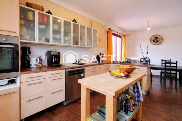 A vendre maison familiale de 180 m² en hyper-centre de Parentis-en-Born