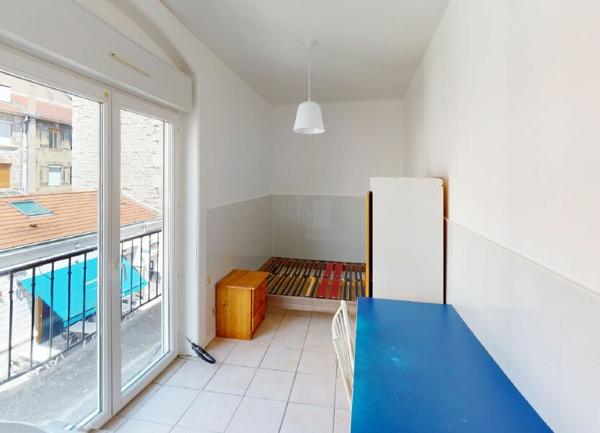 Appartement à louer    2 pièces •  Saint-Étienne