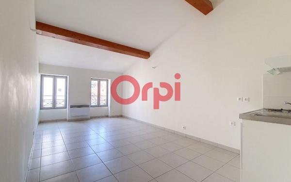 Appartement à louer    1 pièce •  Prades